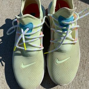 Nike React Presto barely volt shoes in men’s 10.5